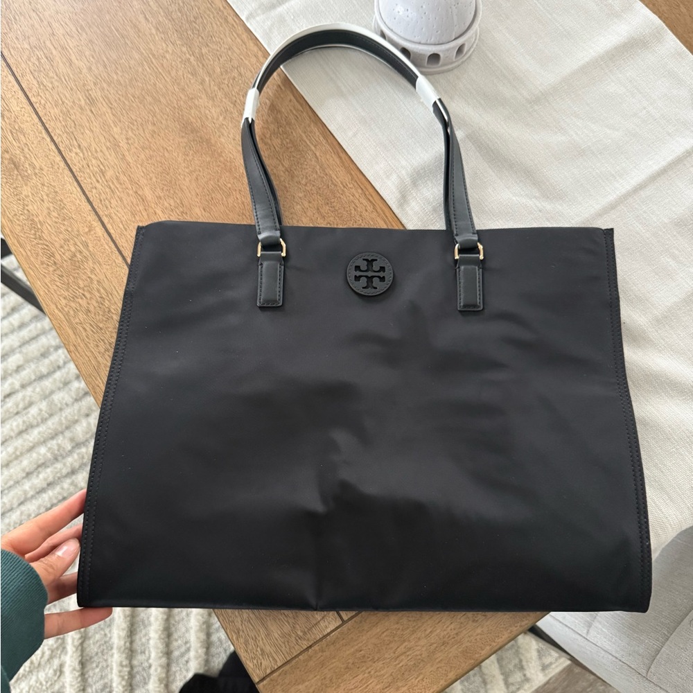 New tory burch Ella tote in black large nylon tote - Picture 3 of 10